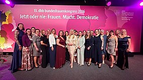 Jetzt oder nie: Frauen. Macht. Demokratie. 